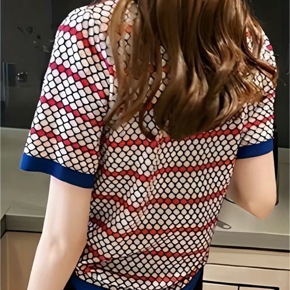 Beautiful short sleeve sweater. New. Red white and blue! - Picture 2 of 2